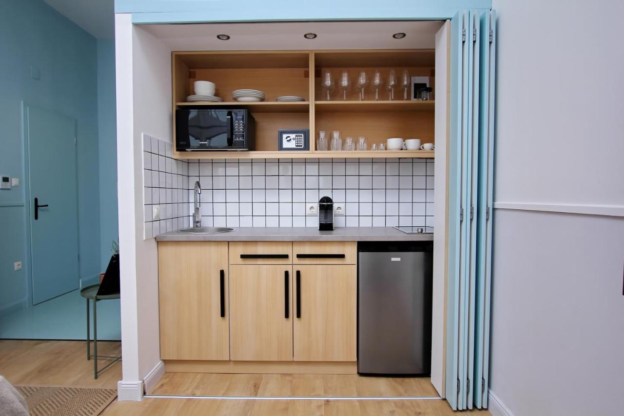 Gellerico Apartments Deak Square Budapest Bagian luar foto
