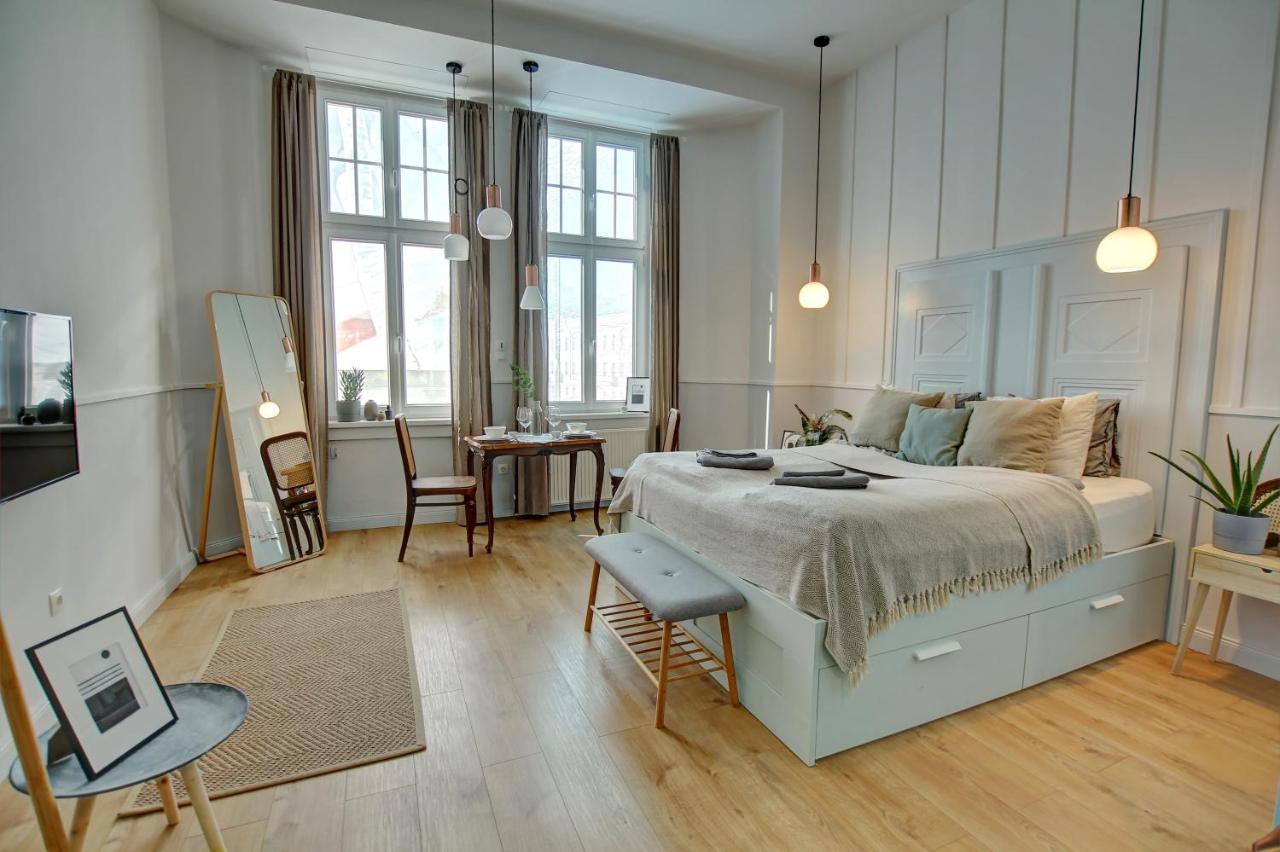 Gellerico Apartments Deak Square Budapest Bagian luar foto