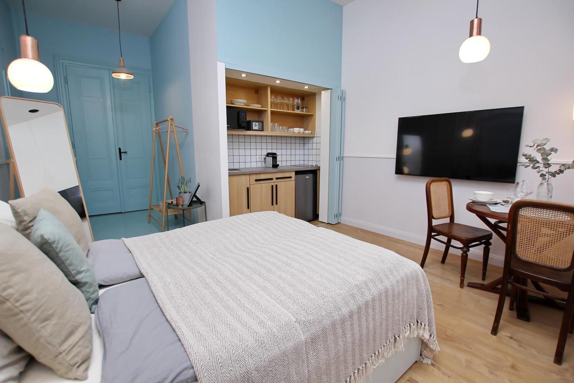 Gellerico Apartments Deak Square Budapest Bagian luar foto